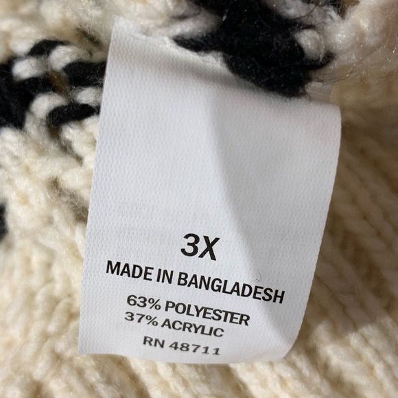 Women’s size 3X Fall’s Creek‎ novelty stitch sweater in off white and black. - Picture 4 of 6